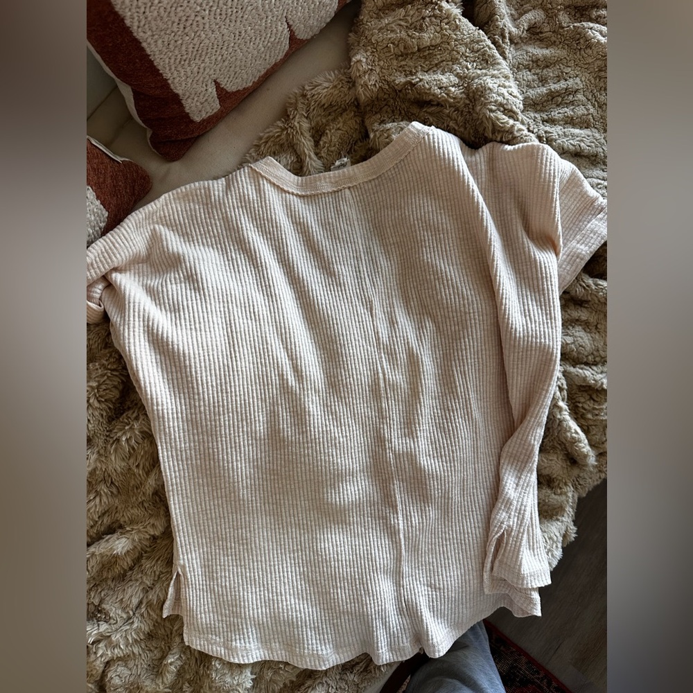 Beige Ribbed Knit Top - Picture 4 of 5